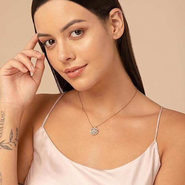 Magnetic Heart Clover Pendant Necklace for Women